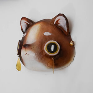 kot Średnia maska: Kot z mosiężną łzą